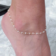 Load image into Gallery viewer, Clear &amp; Golden Anklet
