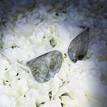Load image into Gallery viewer, White Square Sunglasses
