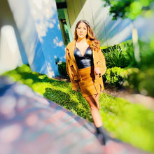 Load image into Gallery viewer, Side slits Suede Skirt
